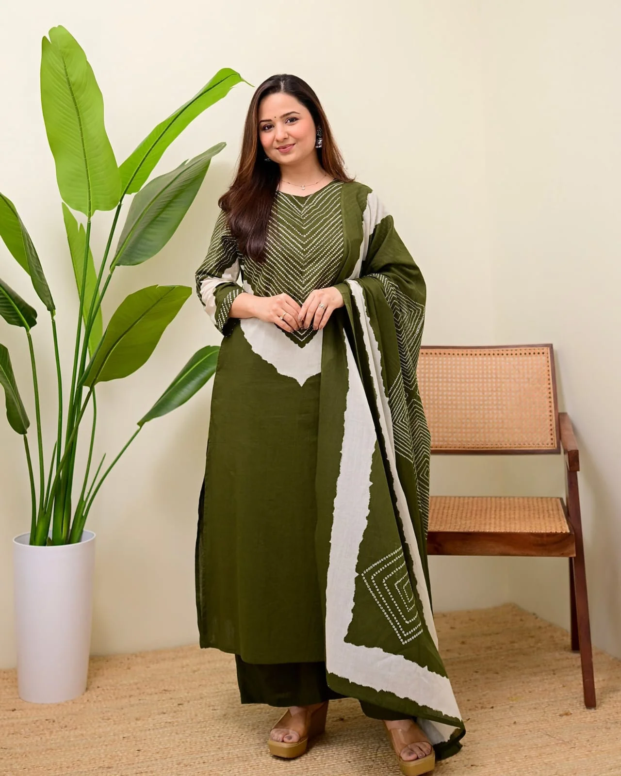Green Mirror Work Cotton Kurta Pant Set with Dupatta | Women's Collection