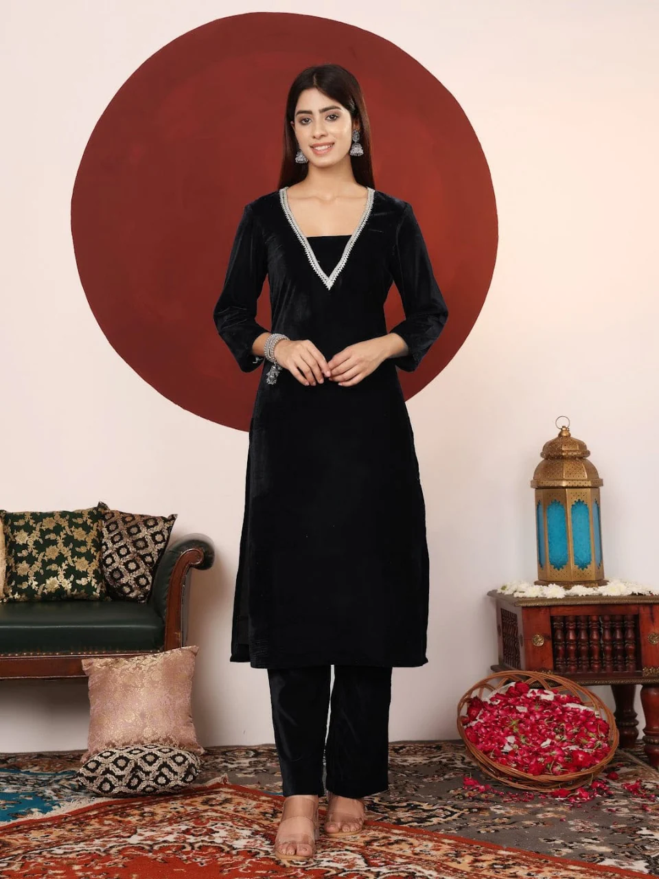Black Embellished Velvet Kurta Pant Set | Women's Collection