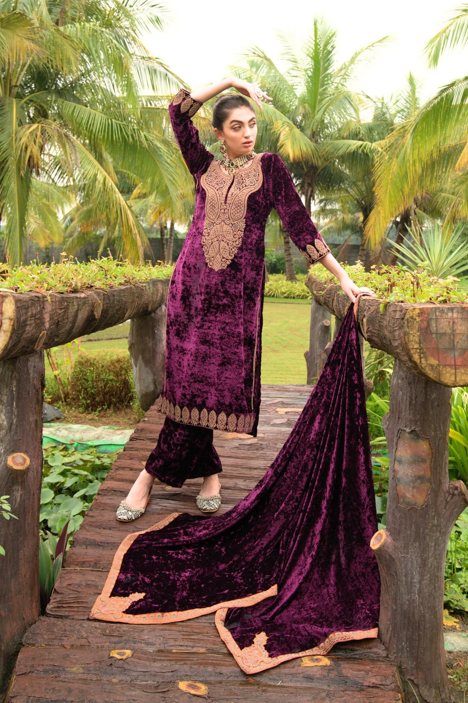 Old Mauve Designer Velvet Pakistani Suit Set | Women's Collection