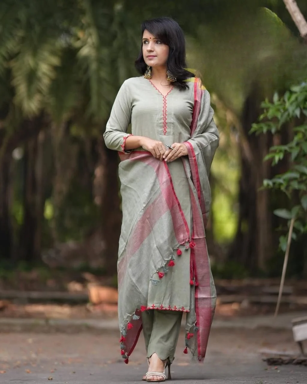 Green Embroidered Cotton Kurta Pant Set with Dupatta | Women's Collection